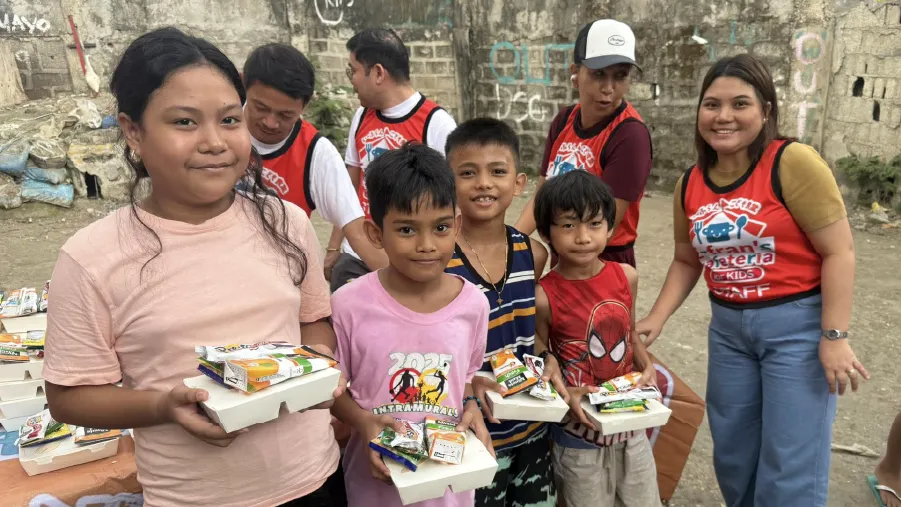 セブ市内　バランガイ ロレガのシティオ サマヨにある広場